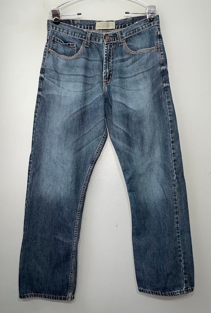 Wrangler Blue Jeans Mens Size 34X30 Relaxed Straight Leg Cotton Denim Western